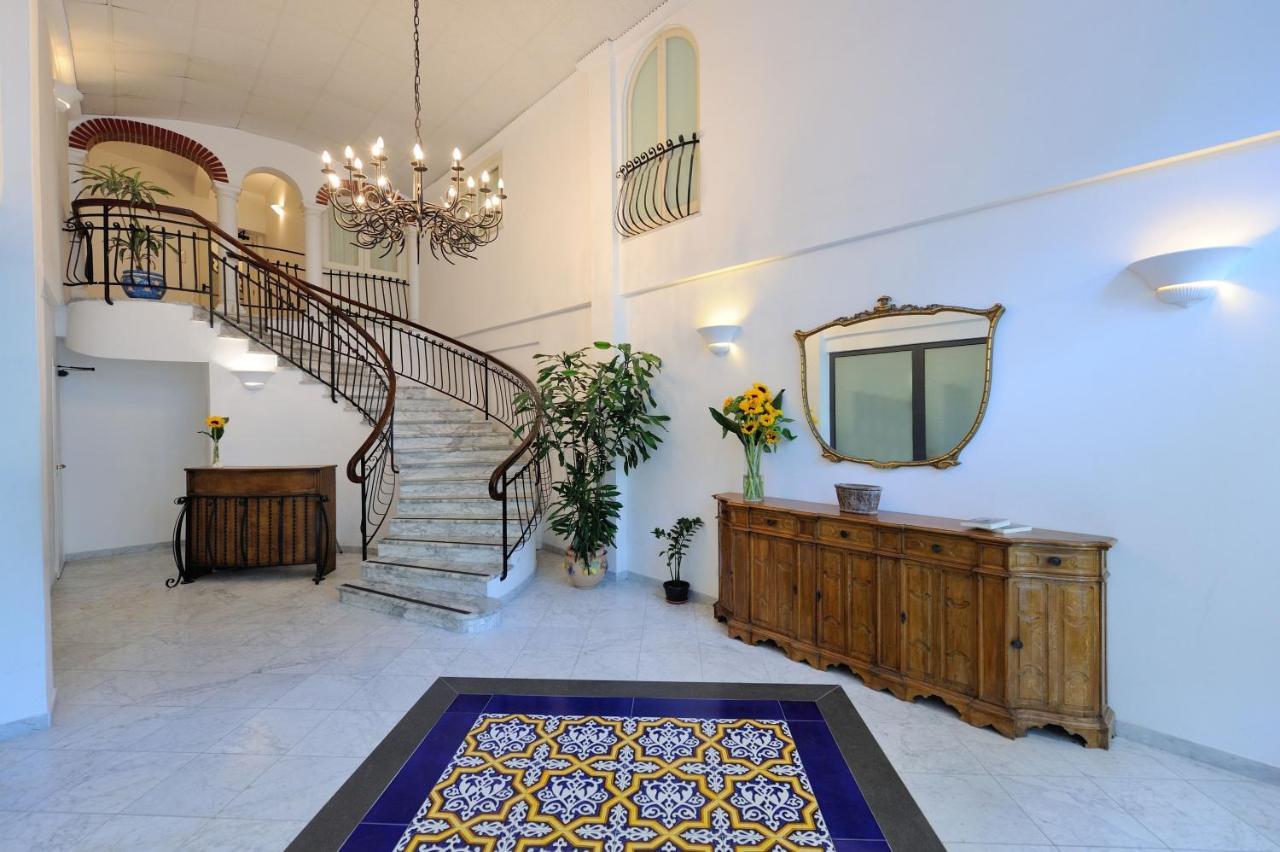 Aurora Residence Amalfi Eksteriør bilde